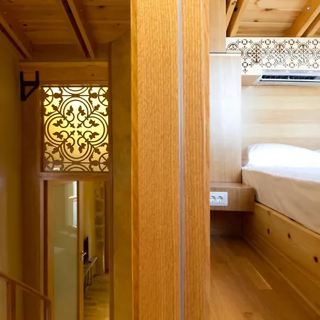 Evans House Ii * Hanya